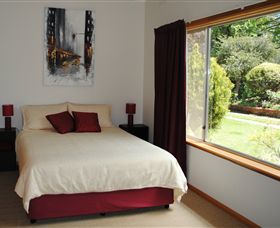 Acacia Park Farm House - eAccommodation 2