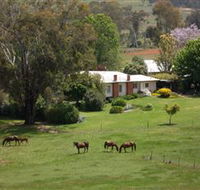 Acacia Park Farm House - eAccommodation