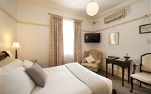 Cobb & Co Court Boutique Hotel - eAccommodation 1