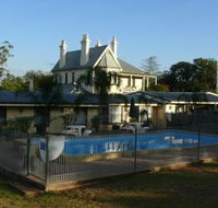 Airlie House Motor Inn - eAccommodation