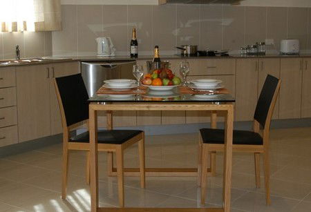 Francis Phillip Motor Inn - eAccommodation 1