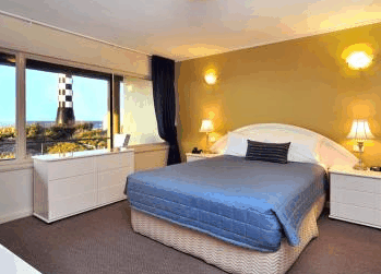 Lighthouse Beach Resort - eAccommodation