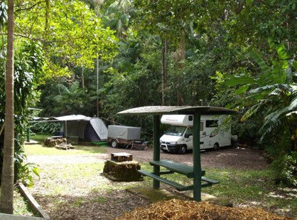 Mapleton Cabins And Caravan Park - eAccommodation 2