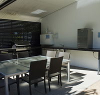 The Bay Apartments - eAccommodation