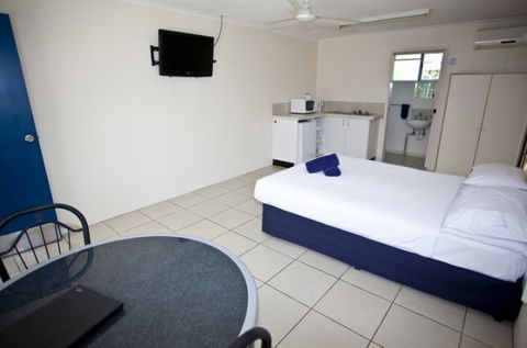 Tin Can Bay Motel - eAccommodation 2