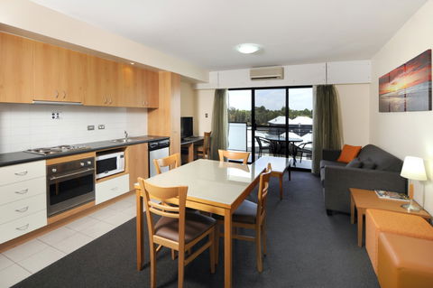 Assured Ascot Quays Apartment Hotel - eAccommodation 2