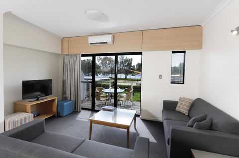 Assured Ascot Quays Apartment Hotel - eAccommodation 5