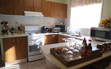 Hillview Bed And Breakfast - eAccommodation 4