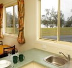Mavis's Kitchen and Cabins - eAccommodation