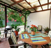 Pass and Pause Holiday Bed and Breakfast Accommodation - eAccommodation