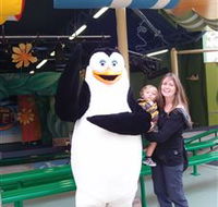 At Theme Park Central Holiday House - eAccommodation