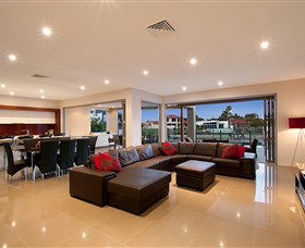 Xanadu Waterfront Elite Holiday Home - eAccommodation 0