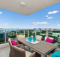 Beachlife Sea Spray Apartment - eAccommodation