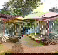 Federation Gardens And Possums Hideaway - eAccommodation
