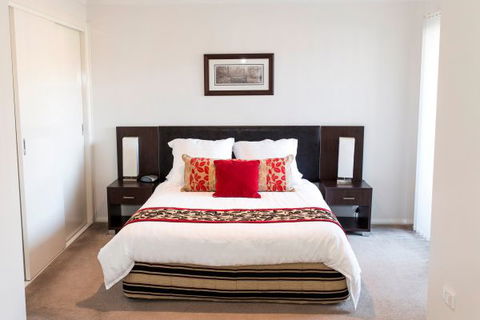 Stay Bathurst - eAccommodation 2