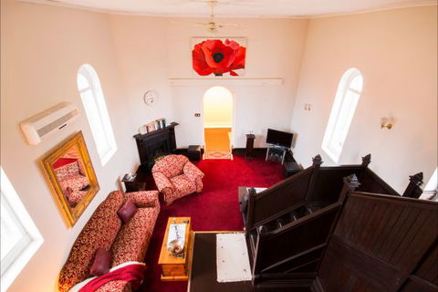 Lakeside Chapel Meningie - eAccommodation 6