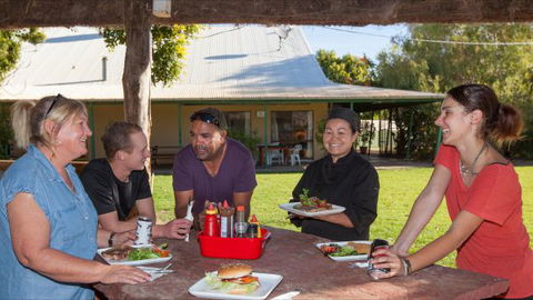 Tilmouth Well Roadhouse - eAccommodation 8