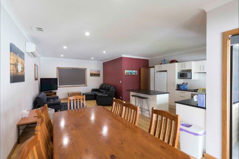 River Shack Rentals - Living The Dream - eAccommodation 40