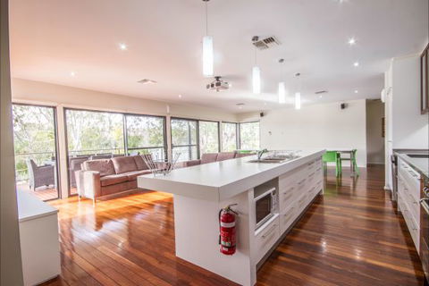 River Shack Rentals - Living The Dream - eAccommodation 129