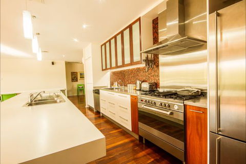 River Shack Rentals - Living The Dream - eAccommodation 130