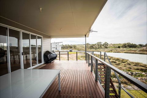 River Shack Rentals - Living The Dream - eAccommodation 117