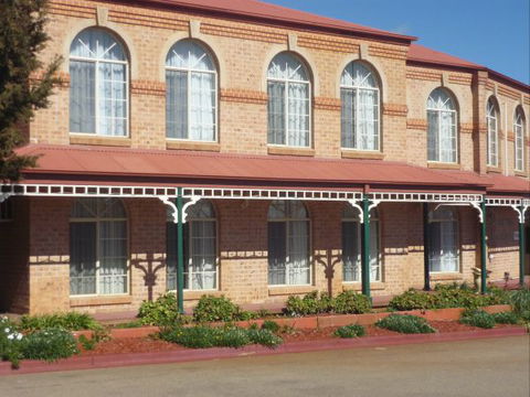 Heritage Motor Inn Goulburn - eAccommodation 0