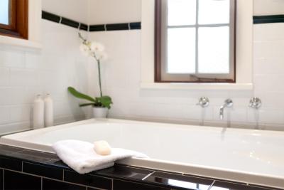 Oak Tree Lodge - eAccommodation 3