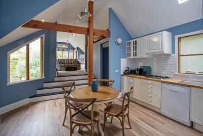 Oak Tree Lodge - eAccommodation 12