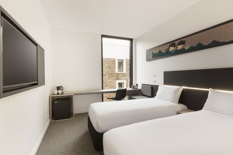 Ibis Adelaide - eAccommodation 1