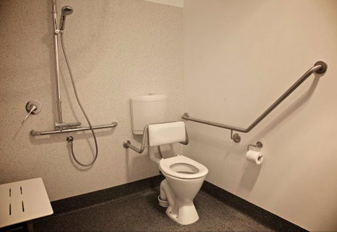 Penguin Beachfront Apartments - eAccommodation 5