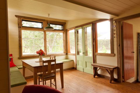 Peach Tree Cabin - eAccommodation 6