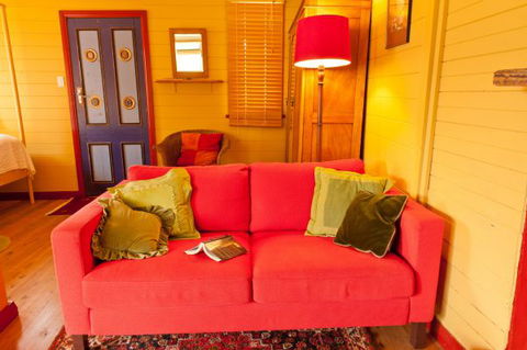 Peach Tree Cabin - eAccommodation 7