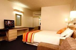 Swan Hill Resort - eAccommodation 0