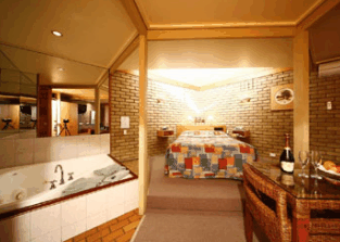 Mitchell Motor Inn - eAccommodation 1
