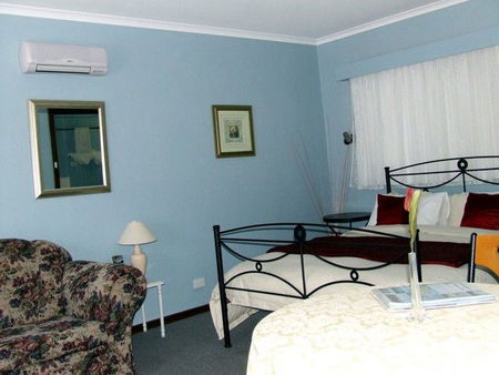 Beachport Motor Inn - eAccommodation 2