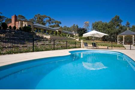 Brice Hill Country Lodge - eAccommodation 1