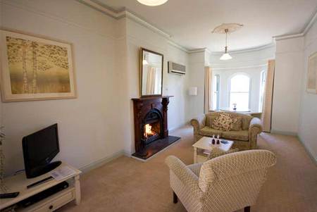 Brice Hill Country Lodge - eAccommodation 3