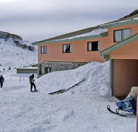 Matterhorn Lodge - eAccommodation