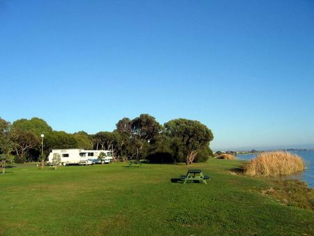 Lake Albert Caravan Park - eAccommodation 4