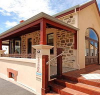 Timeball Apartments - eAccommodation