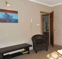 Alanvale Apartments  Motor Inn - eAccommodation