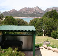 Coles Bay Waterfronters - eAccommodation