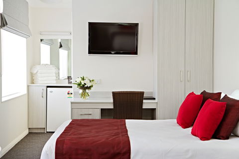Governor Macquarie Motor Inn - eAccommodation 2