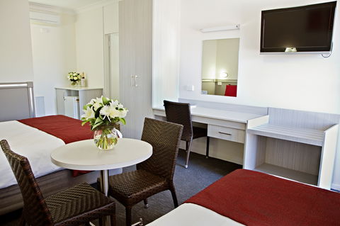 Governor Macquarie Motor Inn - eAccommodation 5