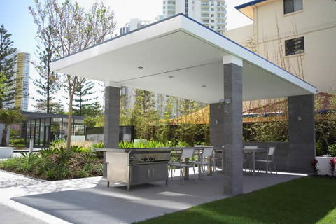 Ultra Broadbeach - eAccommodation 2