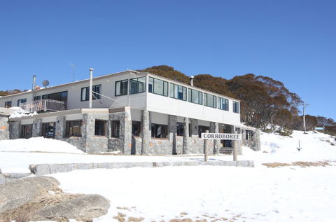 Corroboree Lodge - eAccommodation 1