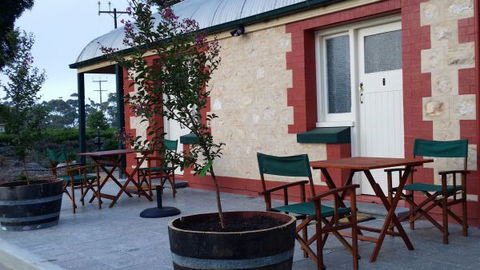 Angas Plains Estate Wines Heritage Suite - eAccommodation 2