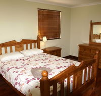 Four Elements Farmstay - eAccommodation