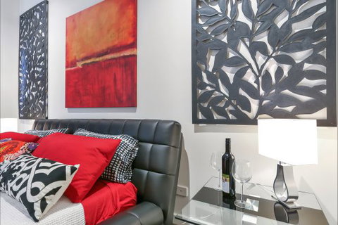 Barossa White House: The West Wing - eAccommodation 2