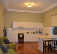 Revive Central Apartments - eAccommodation